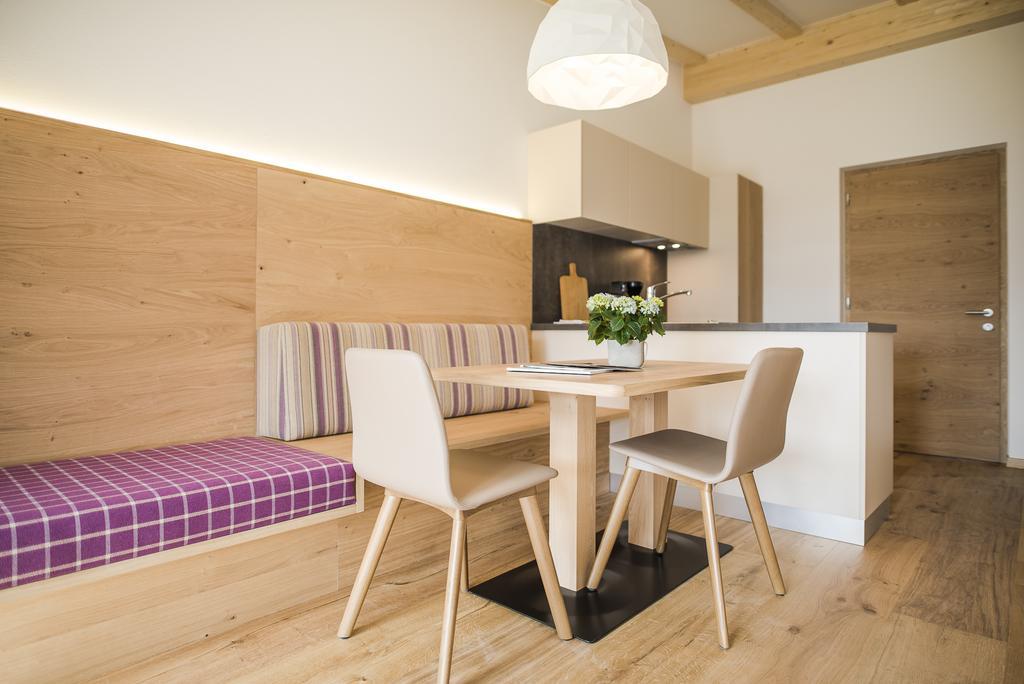 Haus Artus Aparthotel Schenna Exterior photo
