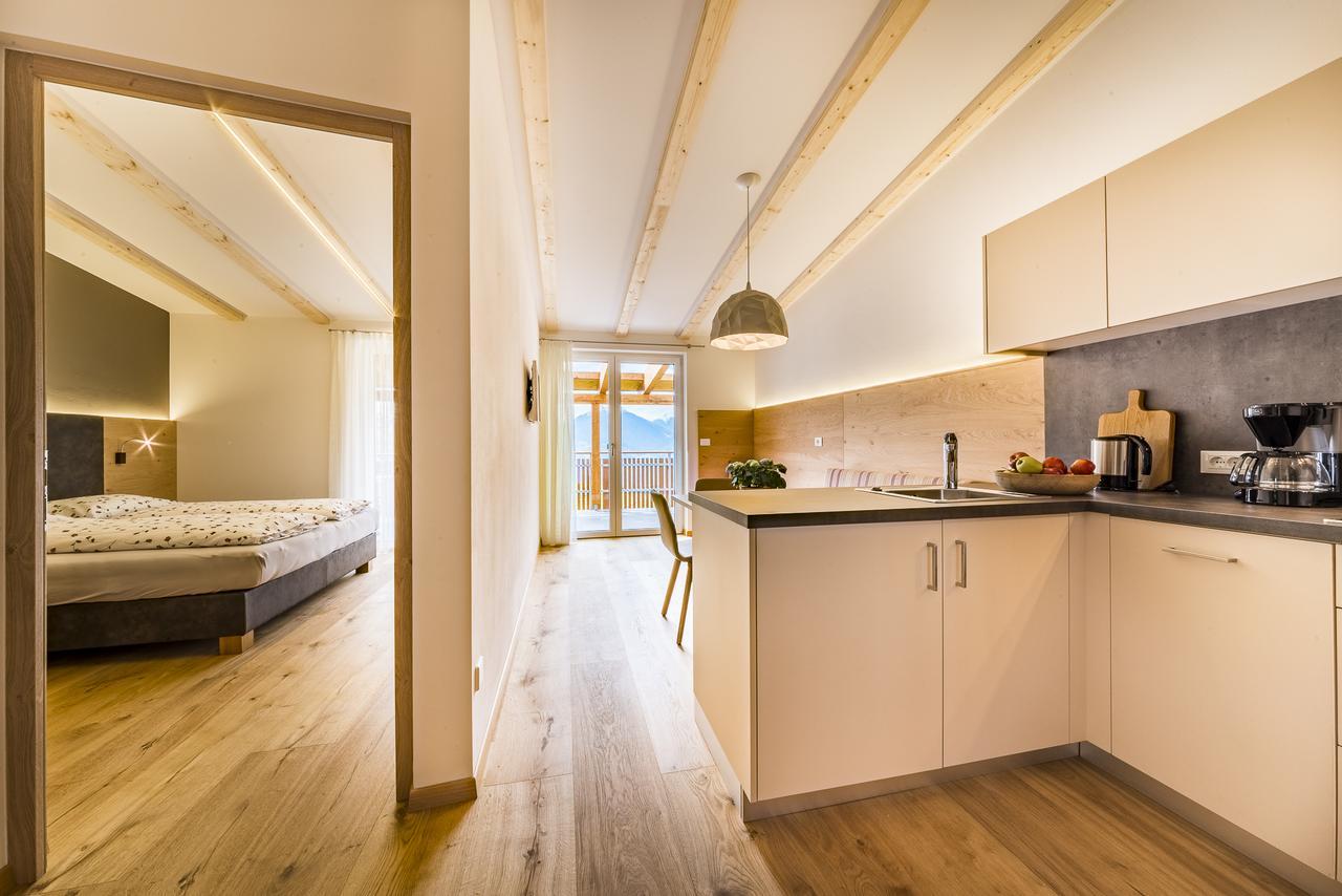 Haus Artus Aparthotel Schenna Exterior photo